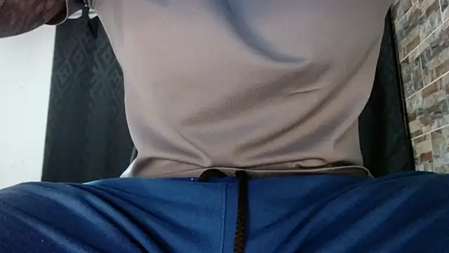 Snapshot of babyrecord1 chatting on December 13, 4:27 pm babyrecord1 online show from December 13, 4:27 pm