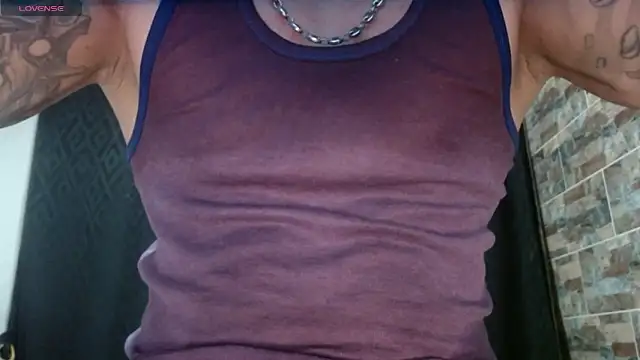 Snapshot of babyrecord1 chatting on September 21, 11:17 pm babyrecord1 online show from September 21, 11:17 pm