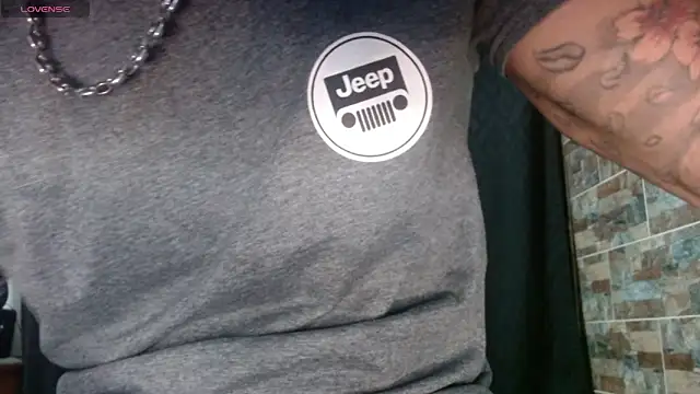 Snapshot of babyrecord1 chatting on November 23, 12:21 am babyrecord1 online show from November 23, 12:21 am