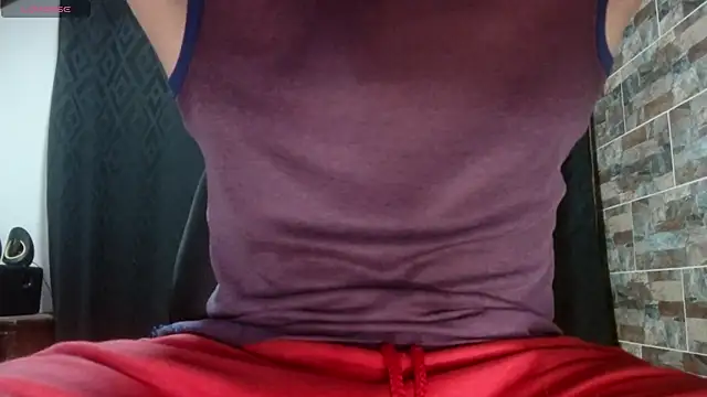 Snapshot of babyrecord1 chatting on November 24, 9:47 pm babyrecord1 online show from November 24, 9:47 pm