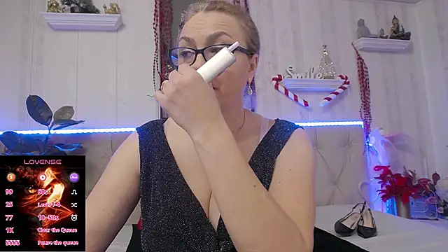 Snapshot of LadyJeen chatting on December 2, 2:34 pm LadyJeen online show from December 2, 2:34 pm