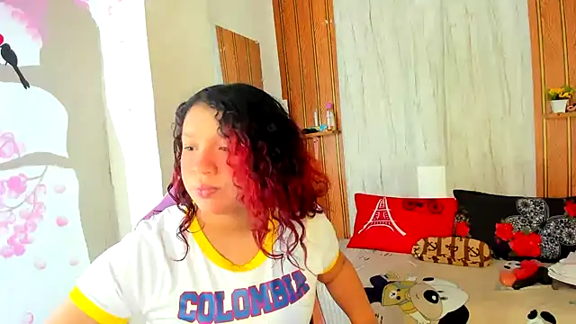 Emily Coper18 online show from June 18, 2:21 pm