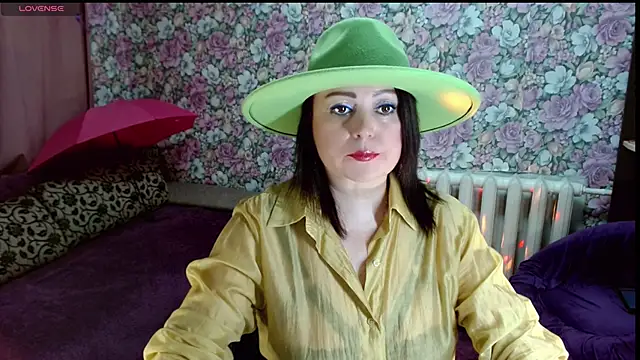 Snapshot of Julia-ru chatting on May 14, 8:04 pm Julia-ru online show from May 14, 8:04 pm