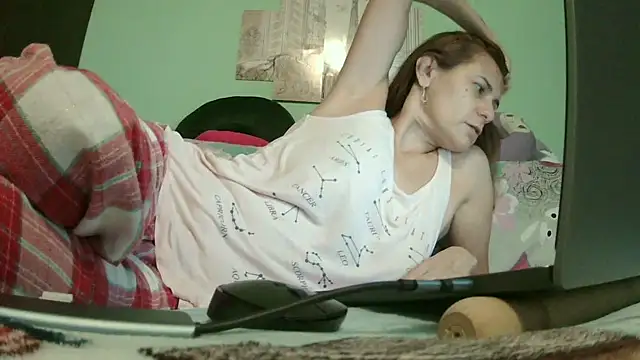 Snapshot of SexyGioconda chatting on May 10, 9:58 am SexyGioconda online show from May 10, 9:58 am