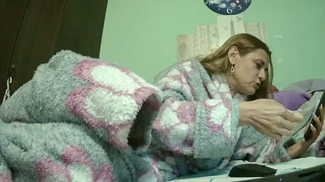 Snapshot of SexyGioconda chatting on June 14, 9:06 pm SexyGioconda online show from June 14, 9:06 pm