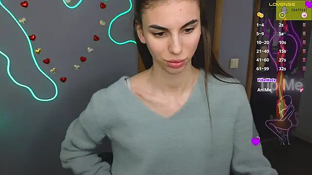 EmmyGreans online show from March 20, 9:37 am