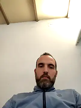 Snapshot of leon3875 chatting on March 12, 3:29 pm leon3875 online show from March 12, 3:29 pm