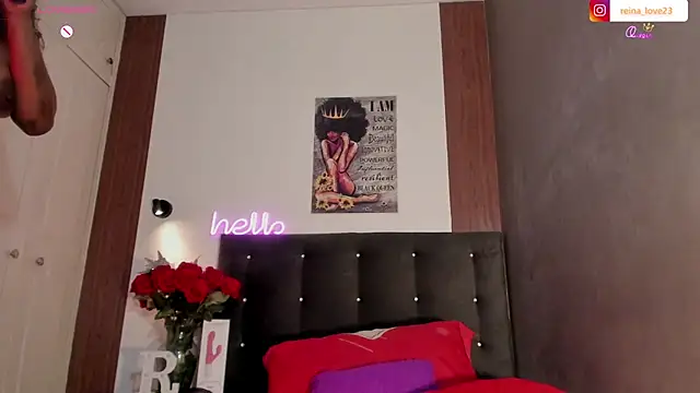 Snapshot of Reina_Love2 chatting on July 24, 3:04 am Reina Love2 online show from July 24, 3:04 am