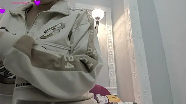 Emasanders online show from January 15, 3:39 pm