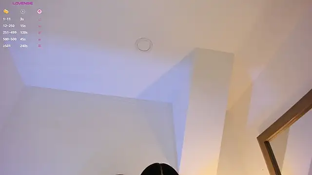 Snapshot of Mara_Betancurt chatting on November 12, 3:51 am Mara Betancurt online show from November 12, 3:51 am