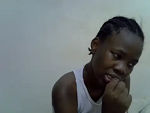 hey its andreana online show from October 18, 11:38 pm