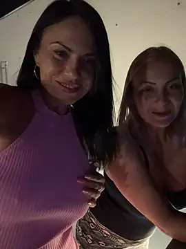 KimKelly13 online show from July 3, 9:10 pm