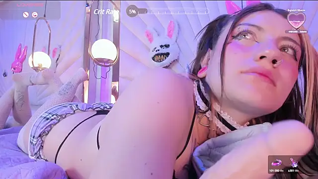 Broklinwhite  online show from January 18, 3:05 pm