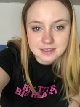 chloetarducci online show from March 1, 4:33 pm