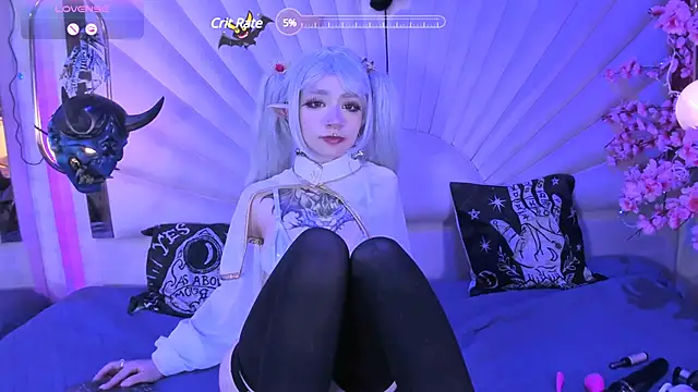 zephirahabney online show from December 15, 1:43 pm