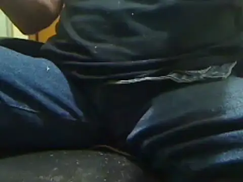 Snapshot of markluvskitty chatting on January 3, 5:10 pm markluvskitty online show from January 3, 5:10 pm