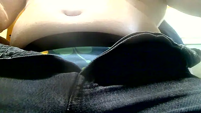 Snapshot of markluvskitty chatting on October 8, 4:59 pm markluvskitty online show from October 8, 4:59 pm