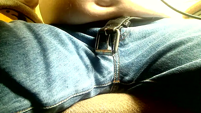 markluvskitty online show from April 27, 1:20 pm