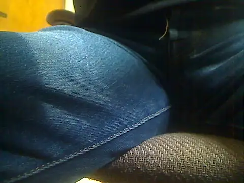markluvskitty online show from June 19, 12:42 pm