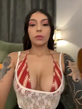 Snapshot of CHERRYY_BOMB_ chatting on July 16, 7:20 pm CHERRYY BOMB online show from July 16, 7:20 pm