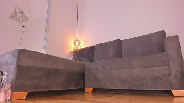 Isabella francoo online show from November 3, 12:17 pm