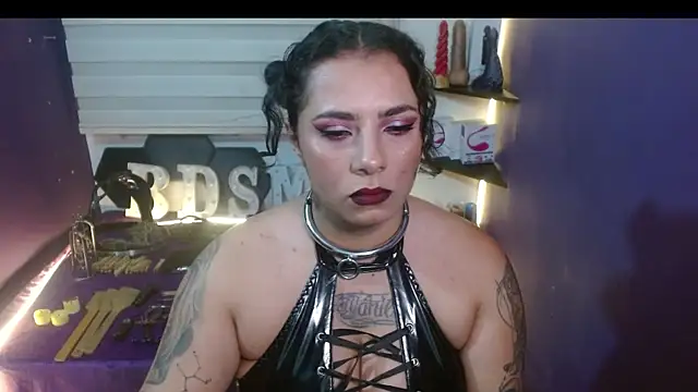 Snapshot of Alexa_Slavehot777 chatting on November 14, 12:31 am Alexa Slavehot777 online show from November 14, 12:31 am