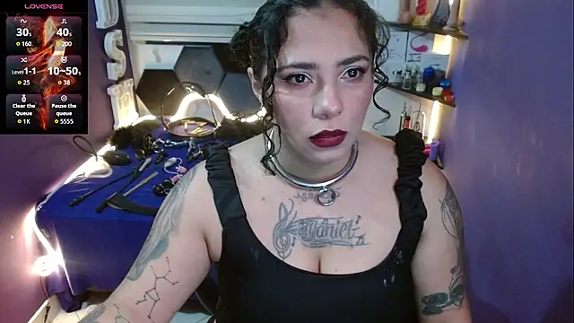 Snapshot of Alexa_Slavehot777 chatting on February 18, 10:50 pm Alexa Slavehot777 online show from February 18, 10:50 pm