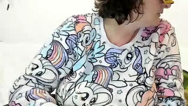 IsraeliMilf online show from February 8, 8:10 pm