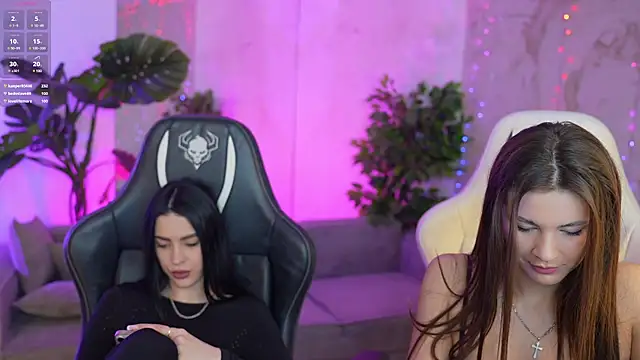 Snapshot of Tina_Breeze chatting on February 15, 2:44 pm Tina Breeze online show from February 15, 2:44 pm