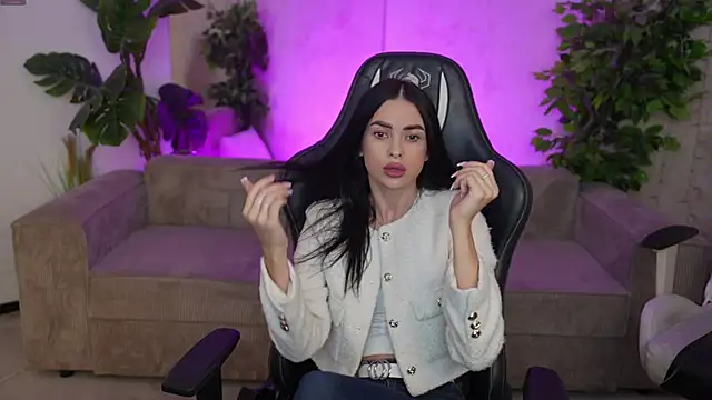 Snapshot of Tina_Breeze chatting on September 25, 7:01 am Tina Breeze online show from September 25, 7:01 am