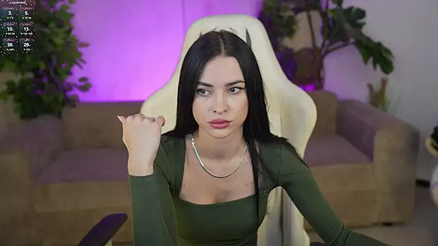 Snapshot of Tina_Breeze chatting on October 13, 10:48 am Tina Breeze online show from October 13, 10:48 am