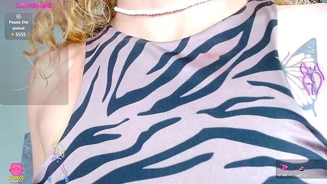 Snapshot of Eva_Hoot chatting on December 22, 1:55 pm Eva Hoot online show from December 22, 1:55 pm