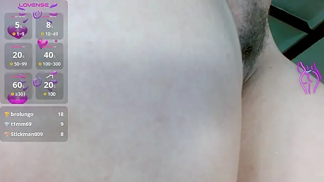 Snapshot of Eva_Hoot chatting on March 4, 4:30 pm Eva Hoot online show from March 4, 4:30 pm