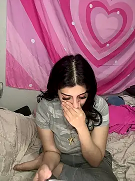 Snapshot of ThickerThanYoBitch chatting on September 27, 2:44 pm ThickerThanYoBitch online show from September 27, 2:44 pm