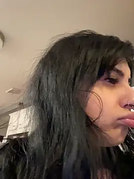 ThickerThanYoBitch online show from December 17, 3:18 pm