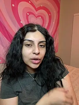 ThickerThanYoBitch online show from March 4, 2:12 pm