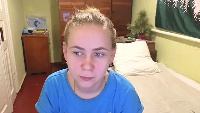 Riley Roo online show from January 11, 7:05 pm