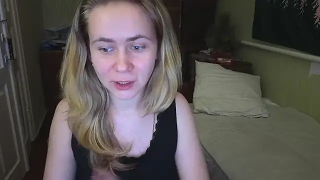 Riley Roo online show from January 26, 5:23 pm