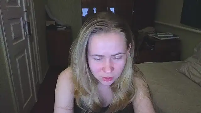 Riley Roo online show from March 20, 5:25 pm