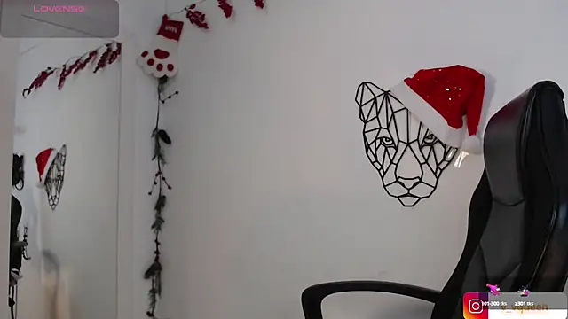 Violet-Queen online show from December 15, 7:10 pm