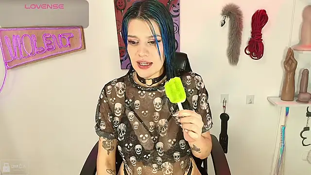 Violet-Queen online show from March 2, 11:20 pm