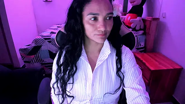 rayza mature 154 online show from May 6, 11:21 pm