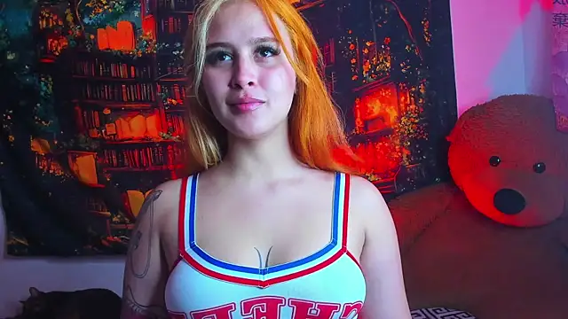 Snapshot of Elena-Rosse chatting on November 18, 1:11 am Elena-Rosse online show from November 18, 1:11 am