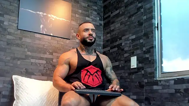 BruceDallas online show from November 5, 10:32 pm