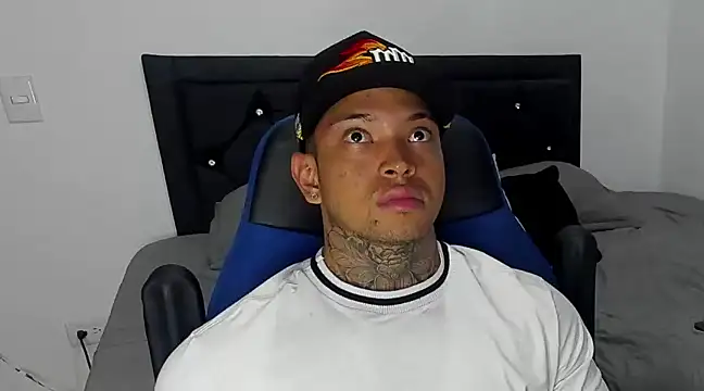 Stiven collins online show from January 30, 5:30 am