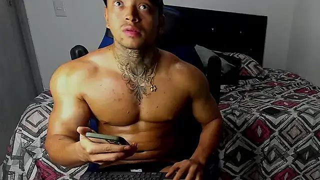 Stiven collins online show from February 3, 9:30 am