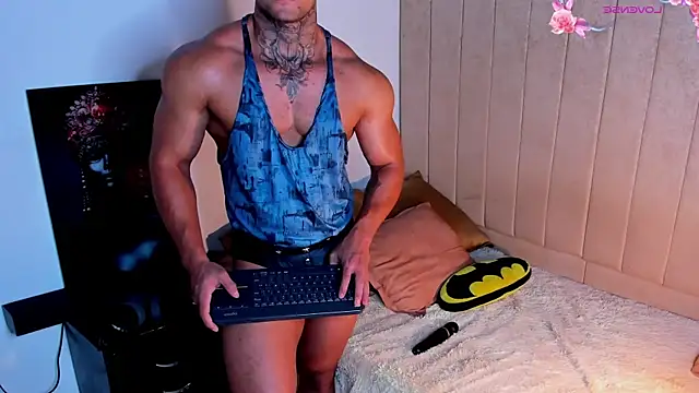 Snapshot of Stiven_collins chatting on July 7, 4:48 am Stiven collins online show from July 7, 4:48 am