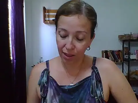 charlott ponce online show from May 2, 6:46 pm