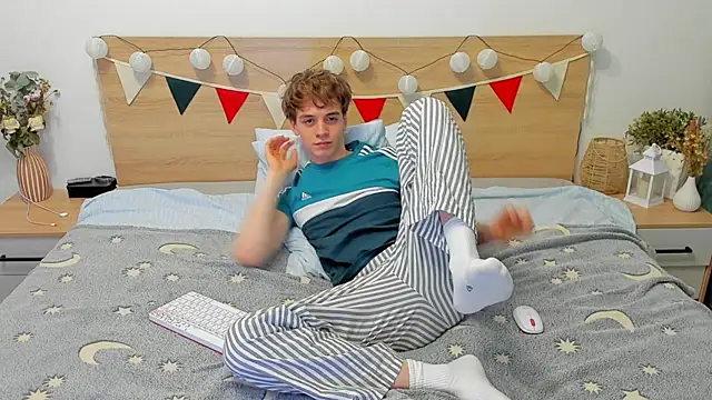 Fandi 777 online show from March 6, 7:43 pm