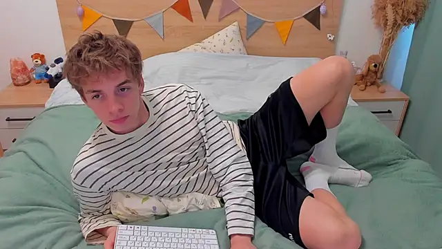 Fandi 777 online show from April 4, 11:18 am